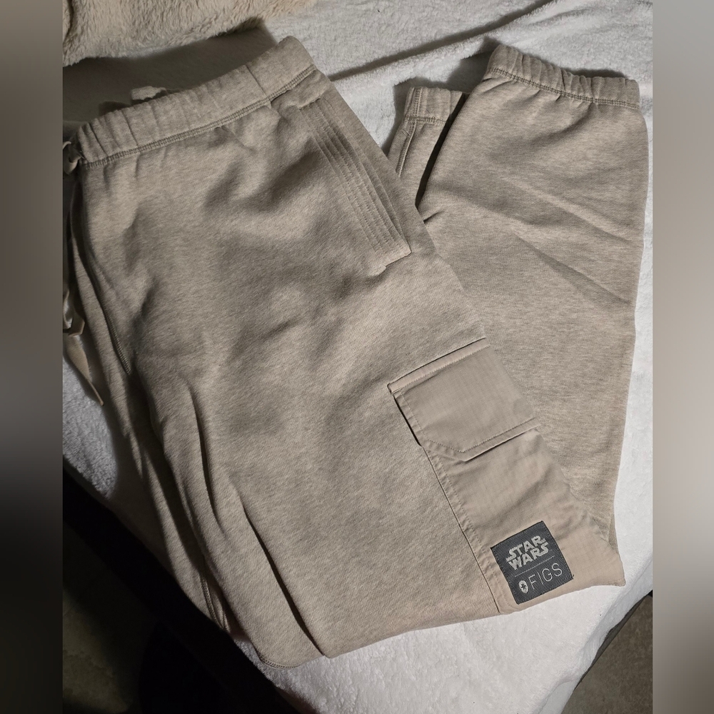 Figs Mandalorian Sweatpants 2023 Release XL - Picture 6 of 13